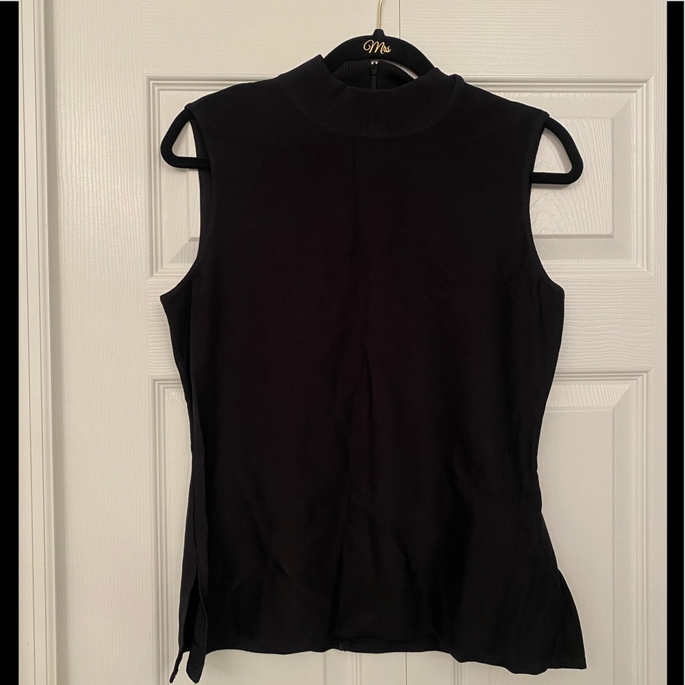 St John Small Black Mock Neck Sleeveless Top